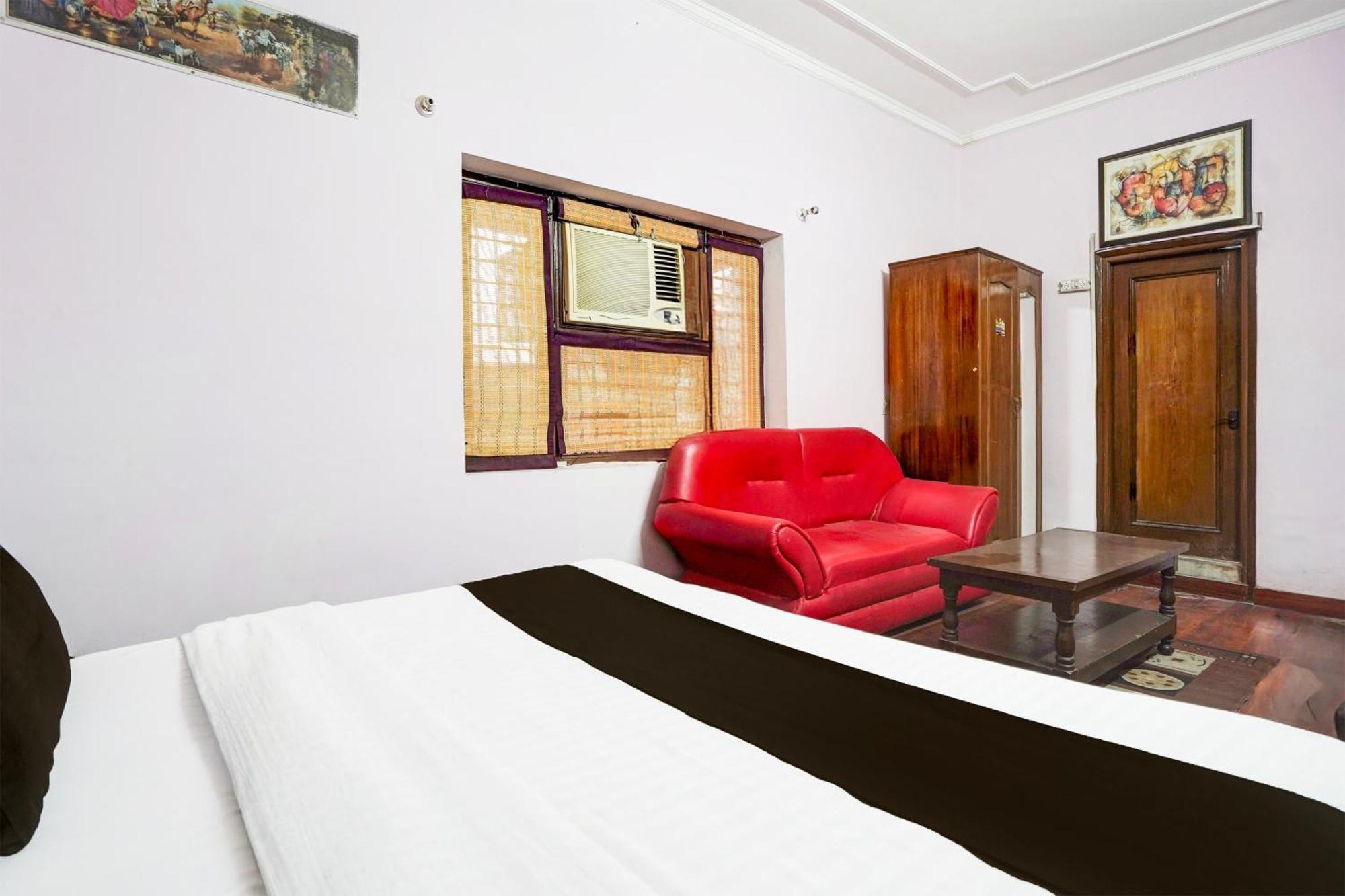 Super Hotel O Krishna Nagar Chowk Near Ongc Дехрадун Экстерьер фото
